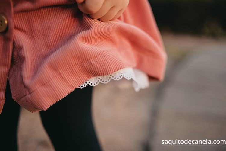 falda con tirantes niña