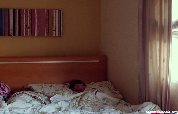 Dormir con los niños en la misma cama