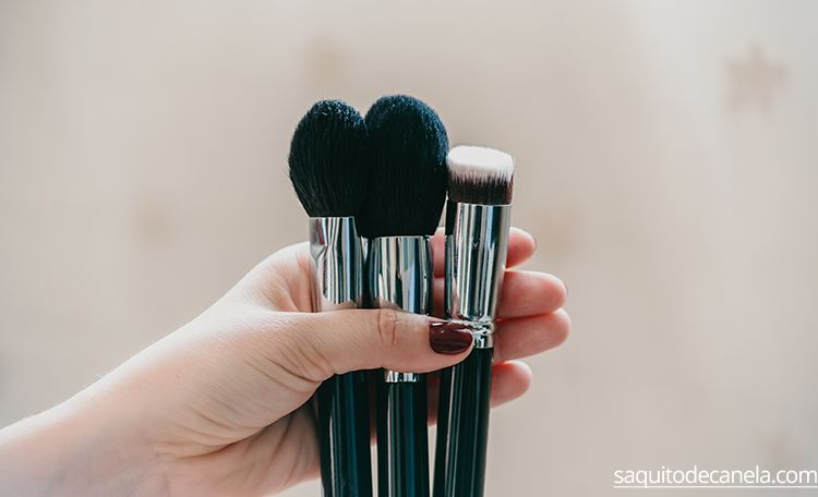 limpia brochas maquillaje