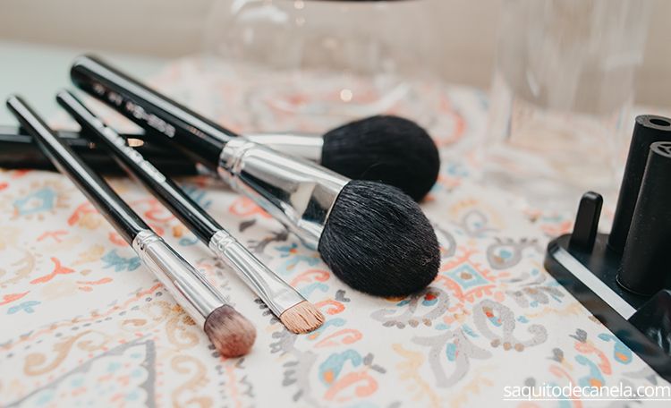 limpia brochas maquillaje