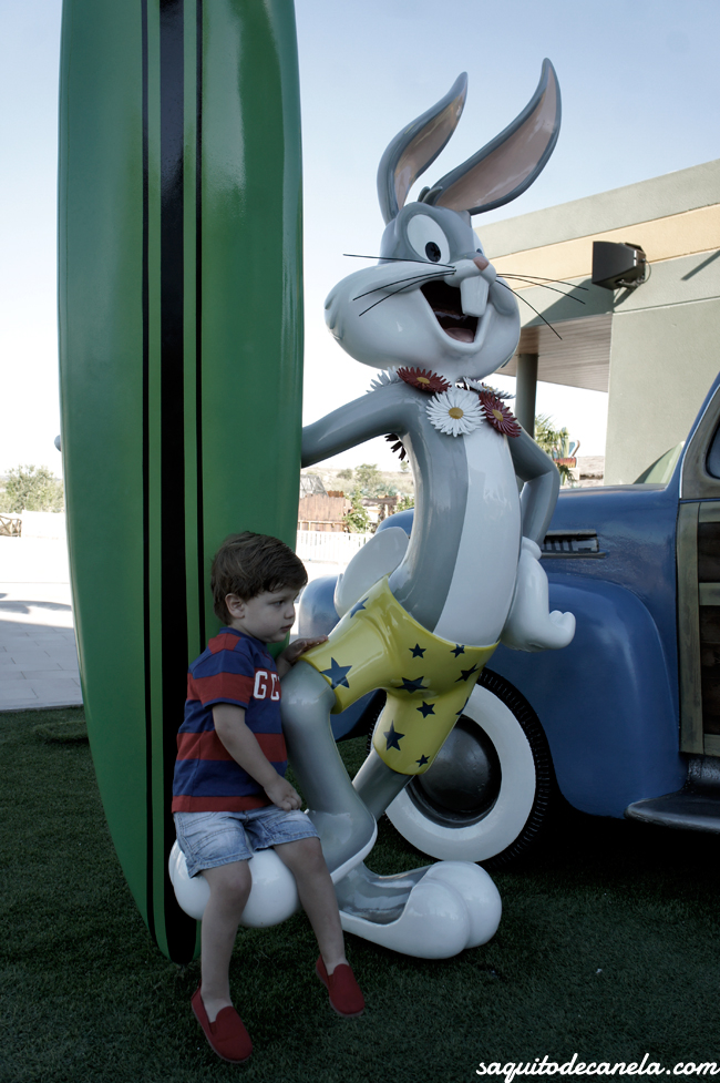 Viajar con niños Parque Warner Madrid