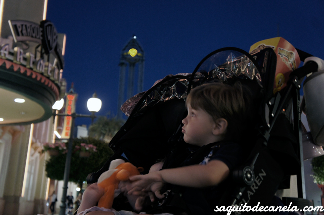 Viajar con niños Parque Warner Madrid